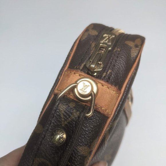 LOUIS VUITTON MARLY DRAGONNE WRISTLET / CLUTCH MONOGRAM - Picture 6 of 13